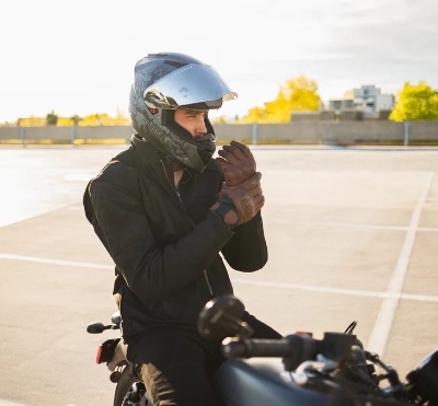 Essential Gear Every Motorcycle Rider Should Consider